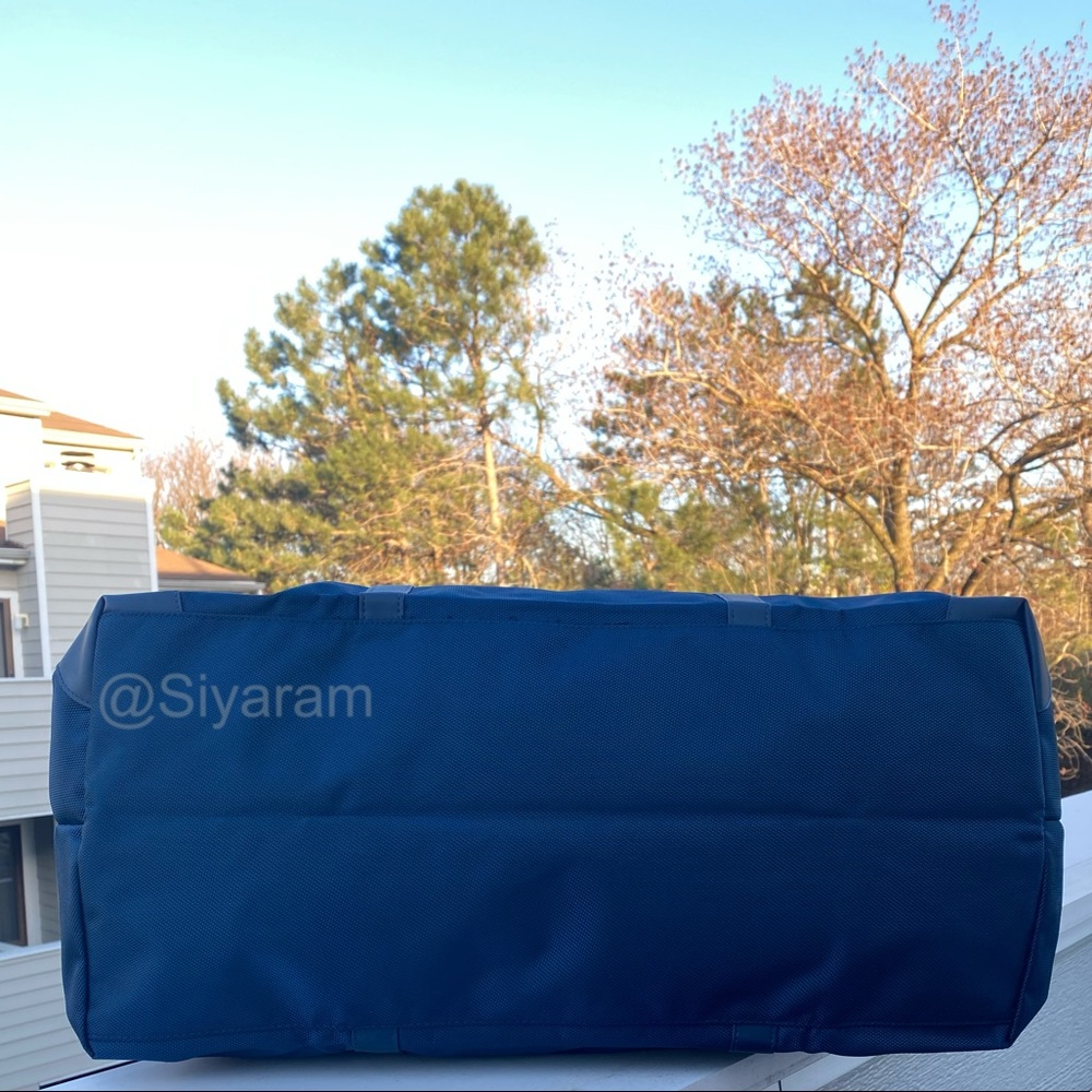 Vince Camuto duffle / Weekender bag - Picture 8 of 16
